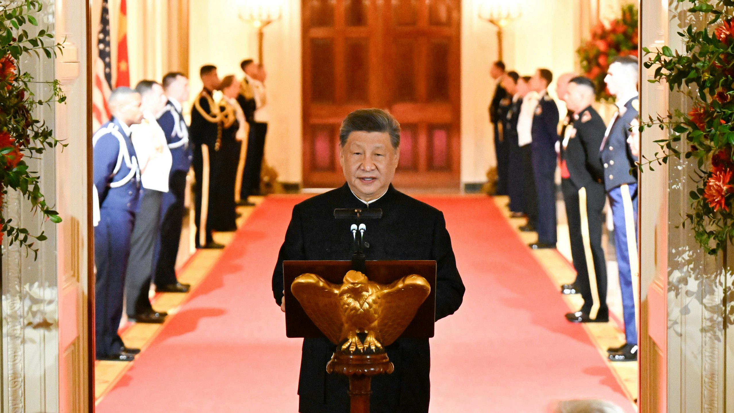 2026年9月24日，中国国家主席习近平在美国总统特朗普于华盛顿白宫举行的国宴上发表演讲。（新华社）