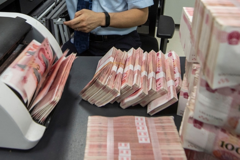 人民币走强背后的原因，首先，外需强、内需偏弱带来大额顺差和结汇需求释放是核心。图：IC photo