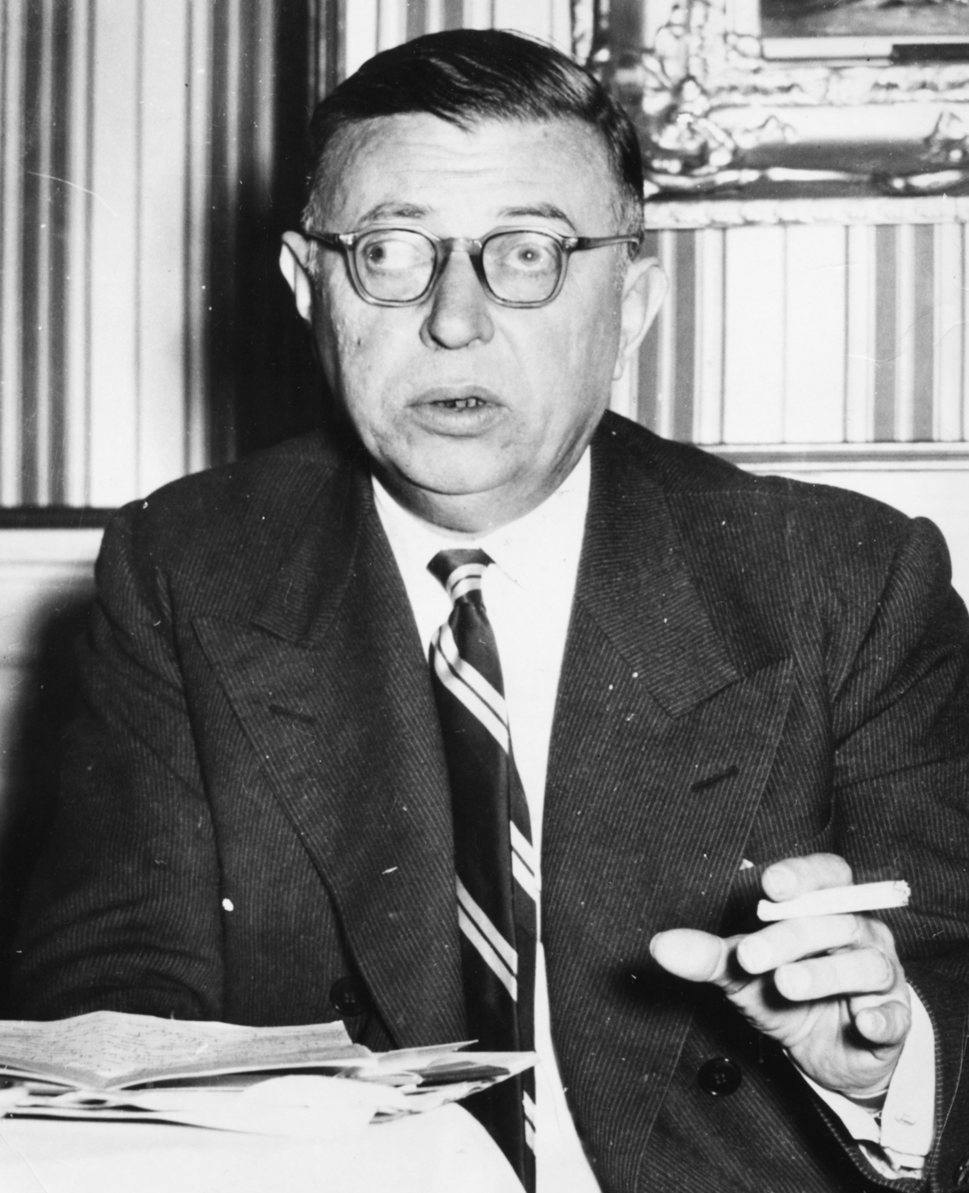 法国哲学家沙特1964年拒绝领取诺贝尔文学奖。图为沙特1940年拍下的照片。(Getty)