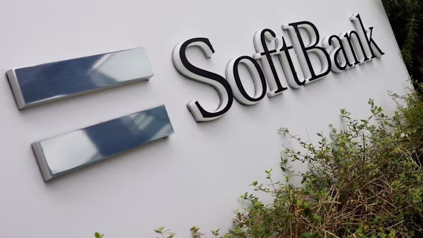 FILE PHOTO: File Photo: Softbank Group’s logo at its headquarters in Tokyo, Japan, September 1, 2026. REUTERS/Manami Yamada/File Photo/File Photo