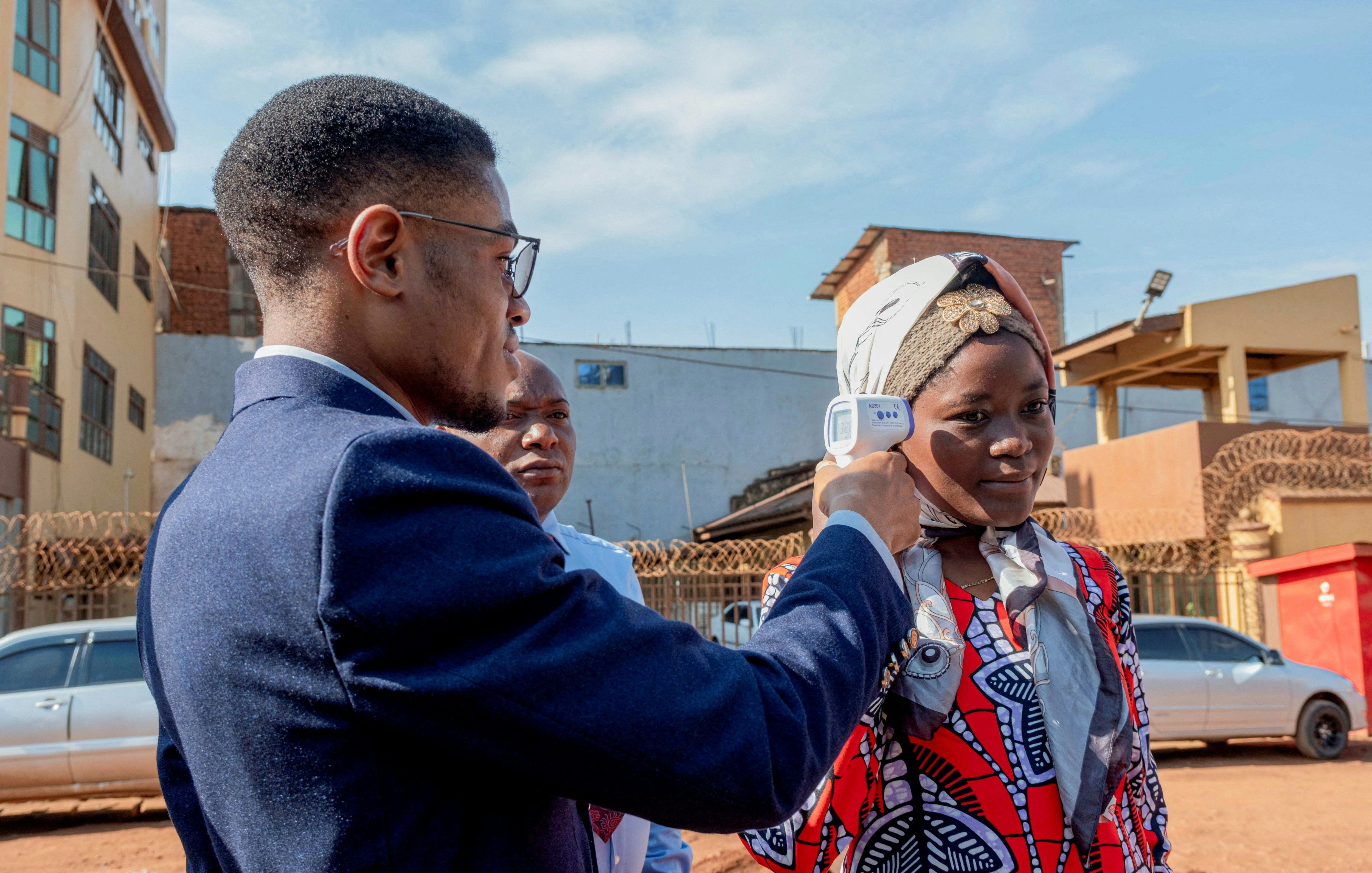 这波起源于刚果的伊波拉疫情极其凶猛，今年已酿成逾4000人死亡，成史上规模第二大的伊波拉疫情。（路透社）
