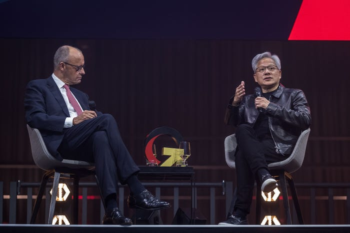 10月19日德国总理默茨与英伟达CEO黄仁勋出席柏林“投资德国”峰会。